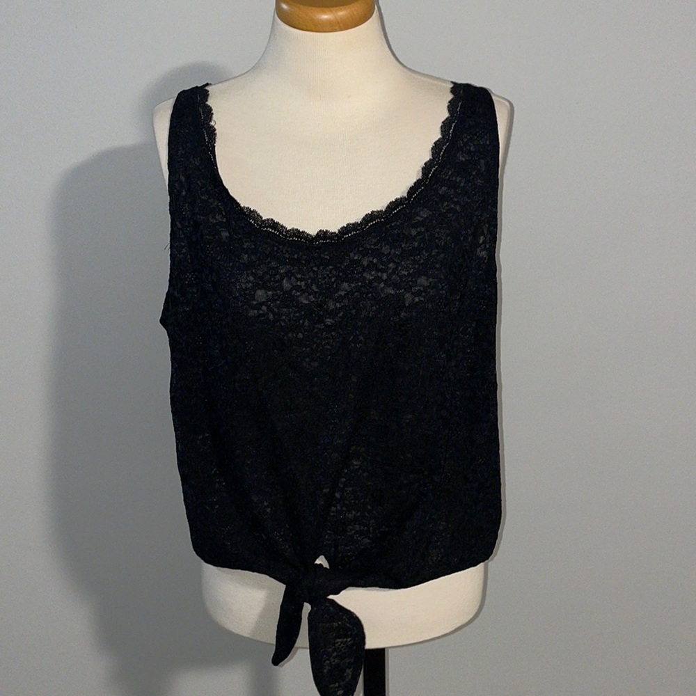 Like new Vs lace crop top!